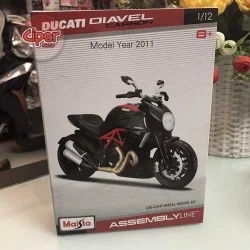 Mô hình Ducati Diavel Carbon 2011 - 1.12